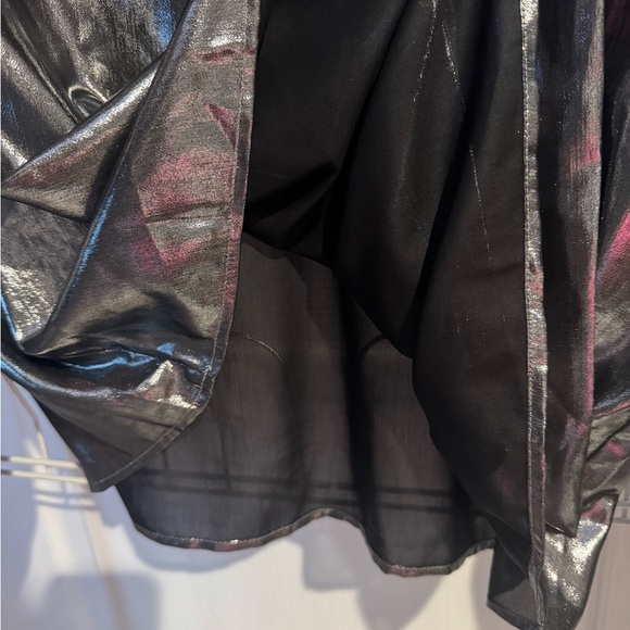 🖤🩶LIKE NEW! Ann Klein Silver Gun Metal Metallic Women's Top🖤🩶 - Picture 7 of 16